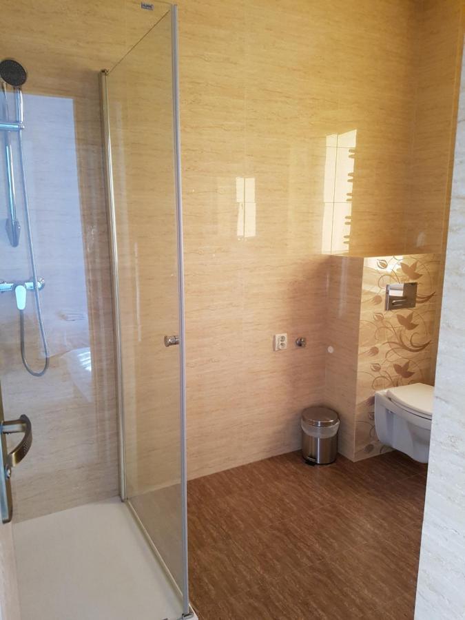 Hostel Mleczna - Metro Zacisze Warsaw Luaran gambar