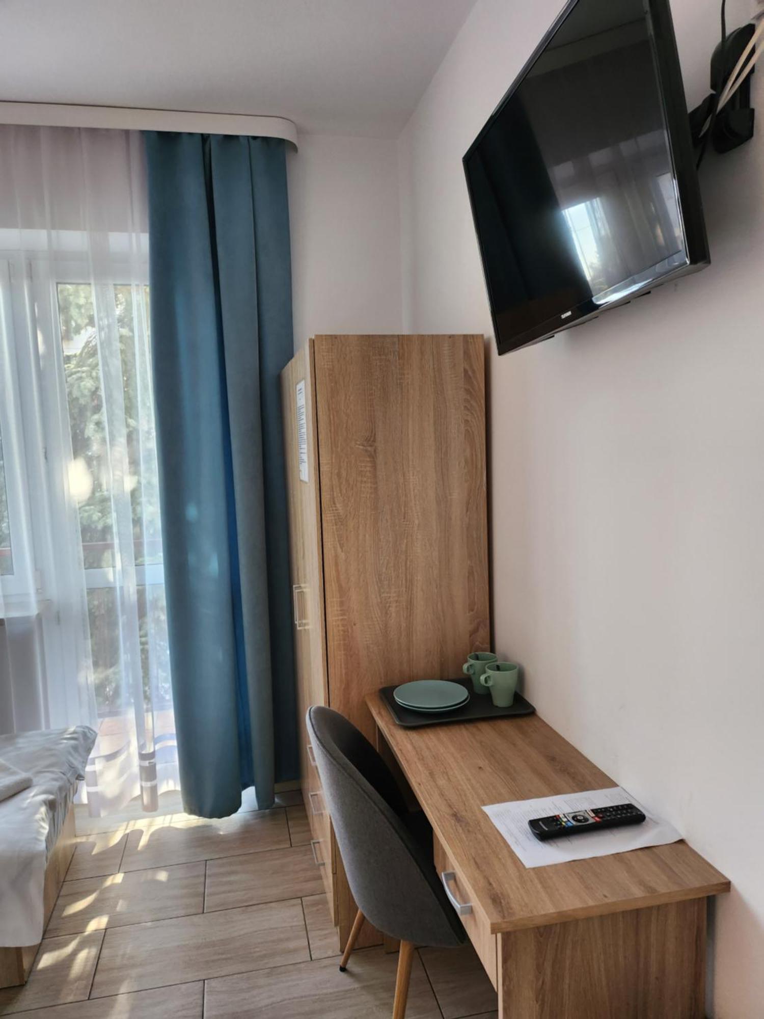Hostel Mleczna - Metro Zacisze Warsaw Luaran gambar
