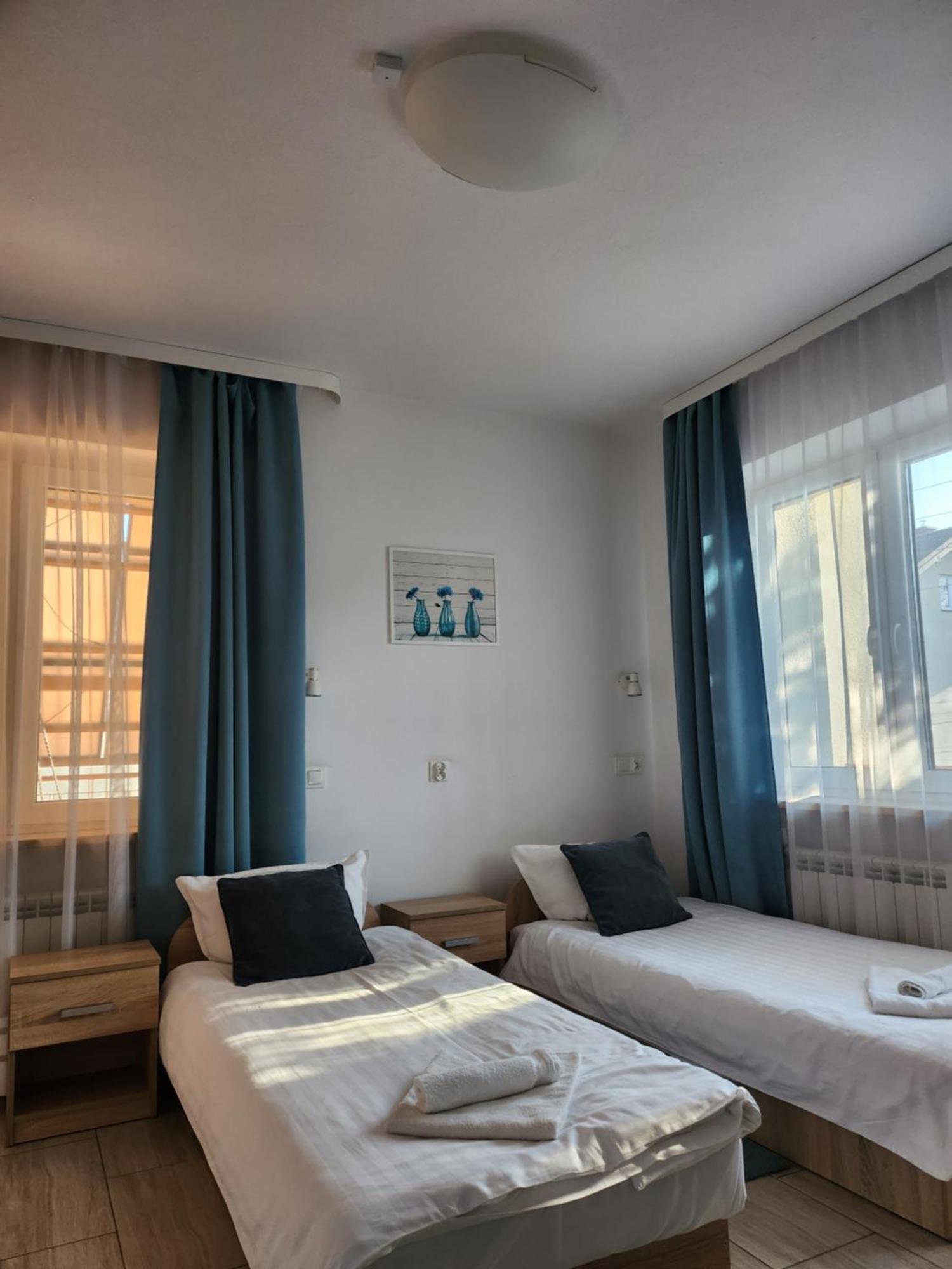 Hostel Mleczna - Metro Zacisze Warsaw Luaran gambar