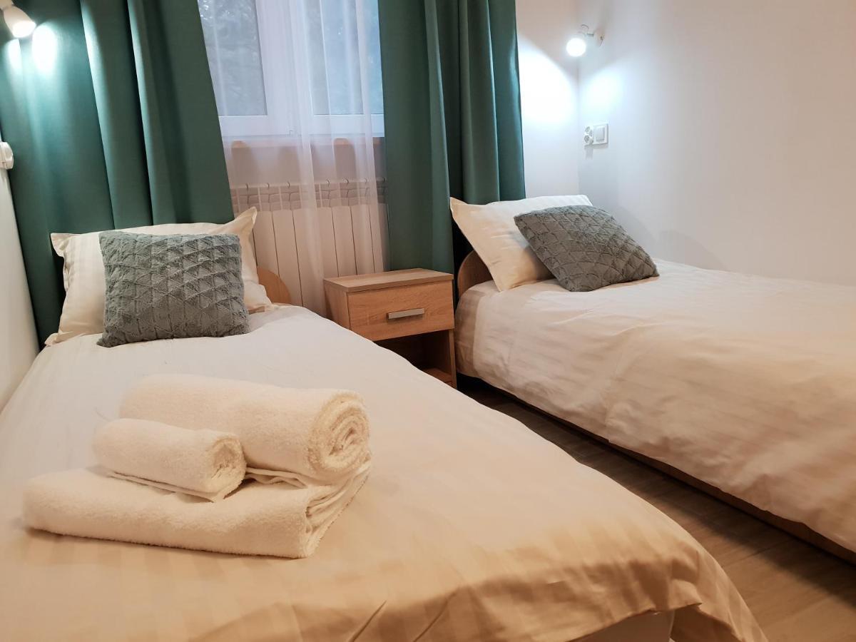 Hostel Mleczna - Metro Zacisze Warsaw Luaran gambar