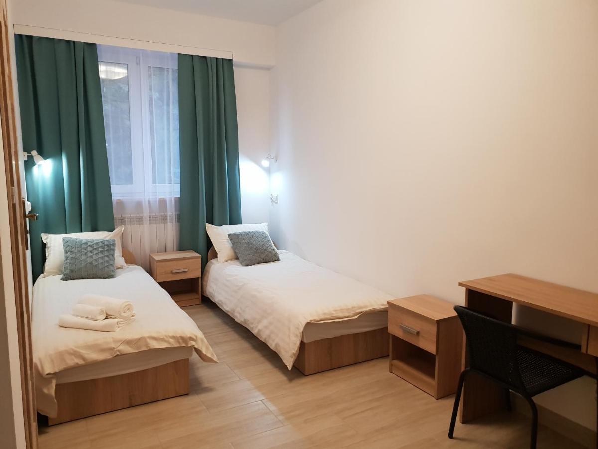 Hostel Mleczna - Metro Zacisze Warsaw Luaran gambar